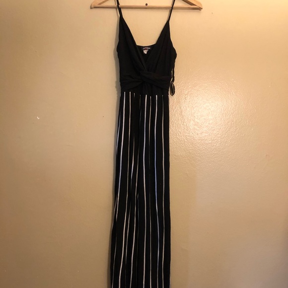 Long Pants Jumpsuit - Picture 2 of 5